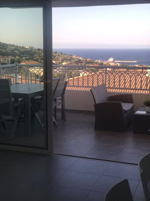 Appart Avec Terrasse Vue Sur Mer Exceptionnelle LʼÎle-Rousse Esterno foto